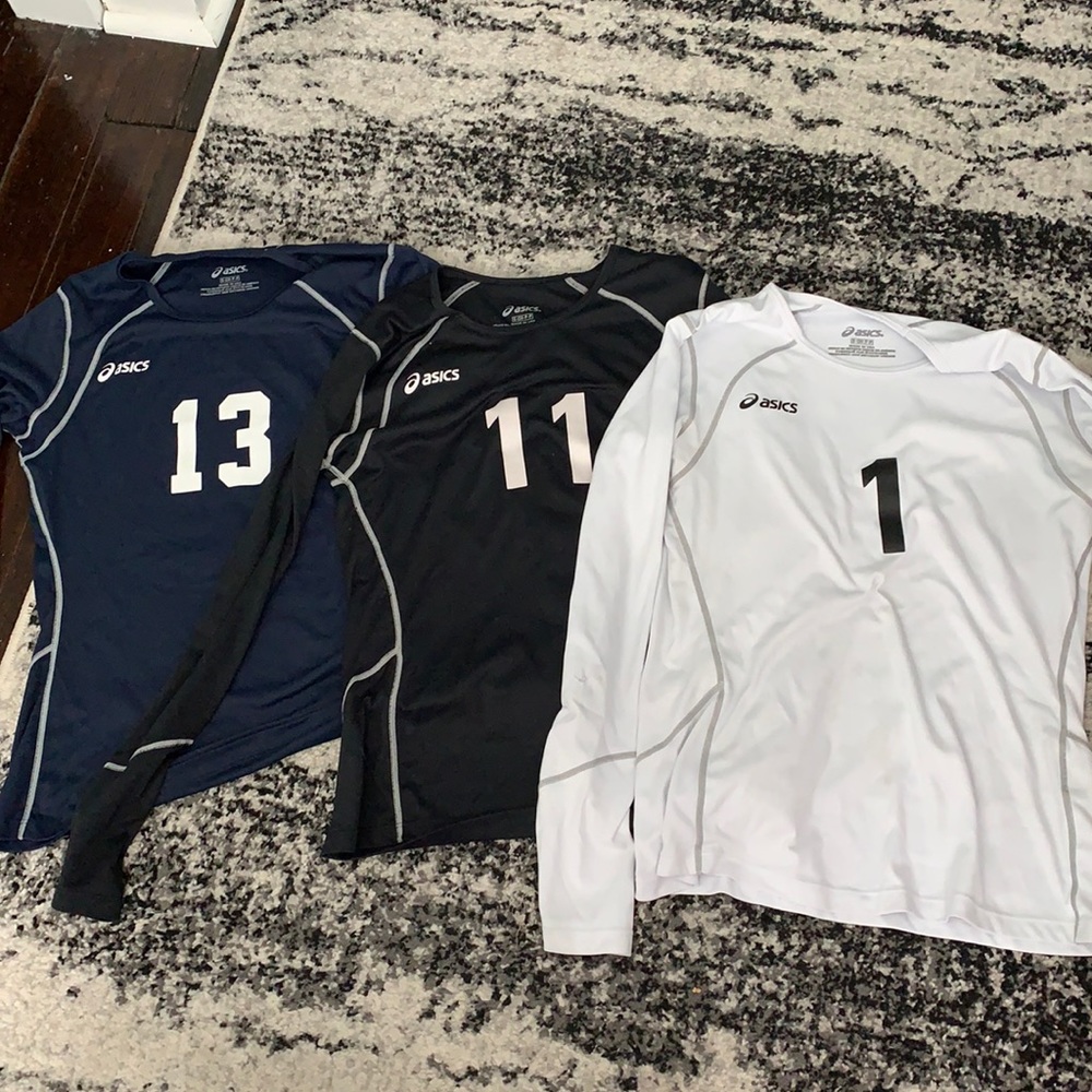 Navy, black, & white Jersey tops.